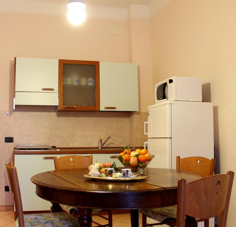 Apartamento House Betty By Holiday World Albisola Superiore Exterior foto